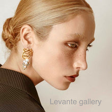 Load image into Gallery viewer, Handmade earrings with pearl