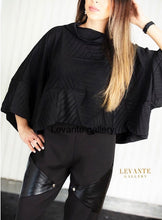 Load image into Gallery viewer, Long sleeve top in black